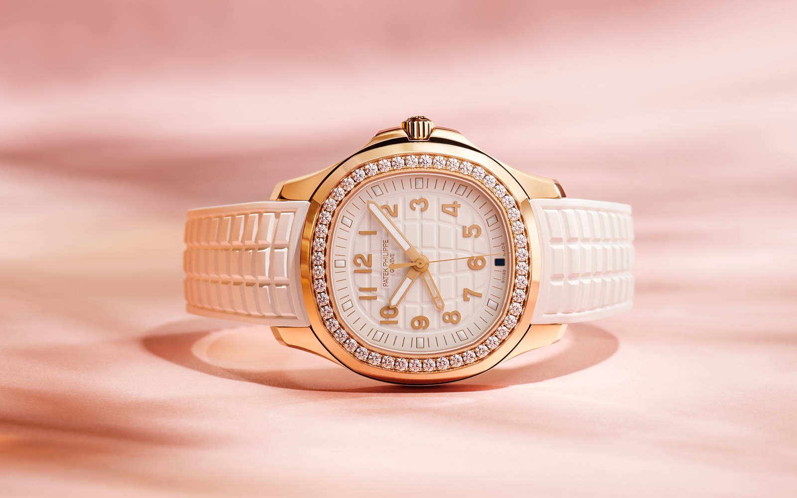 Patek philippe women's aquanaut on sale